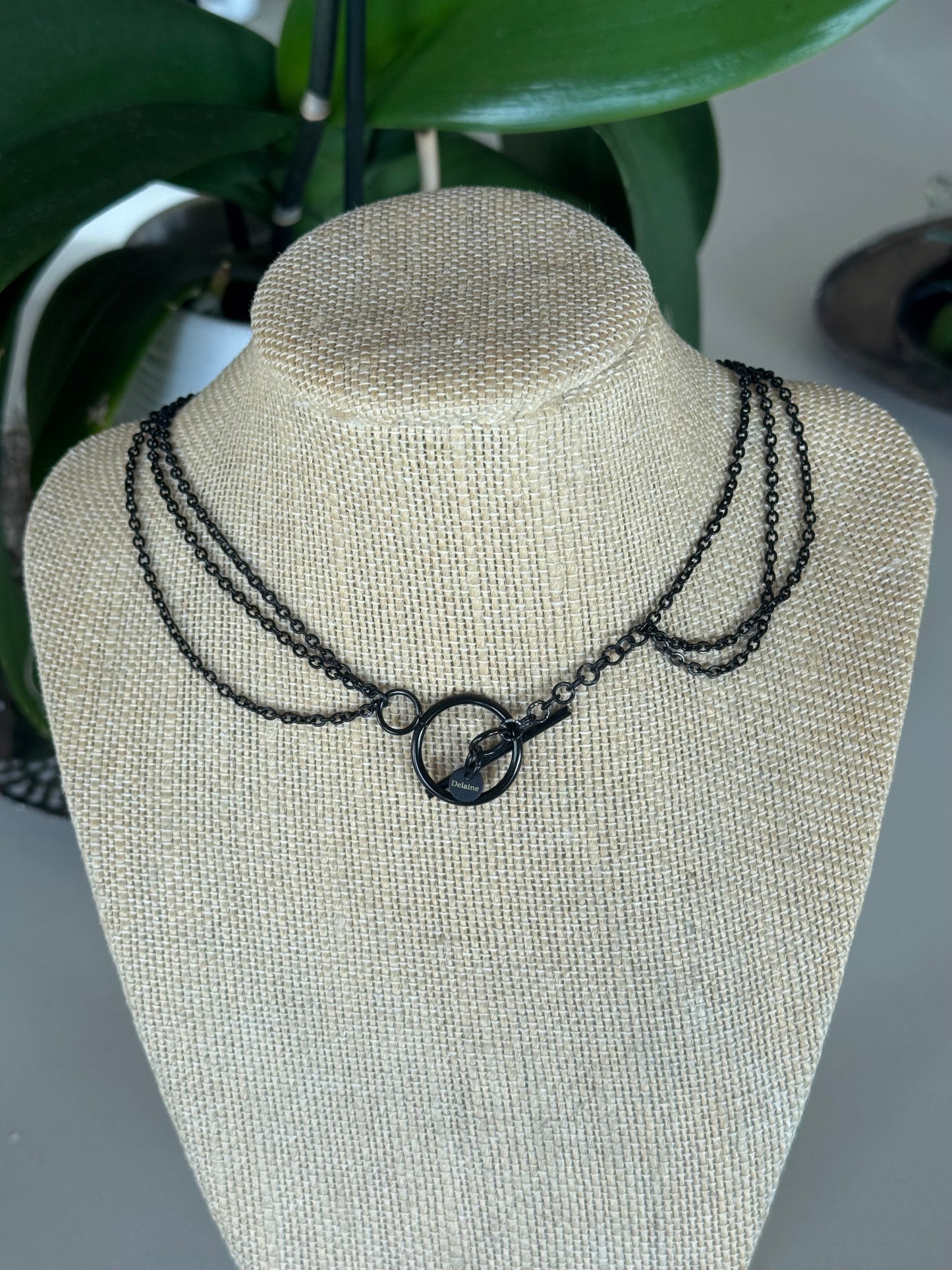 The Noire Coastal Necklace