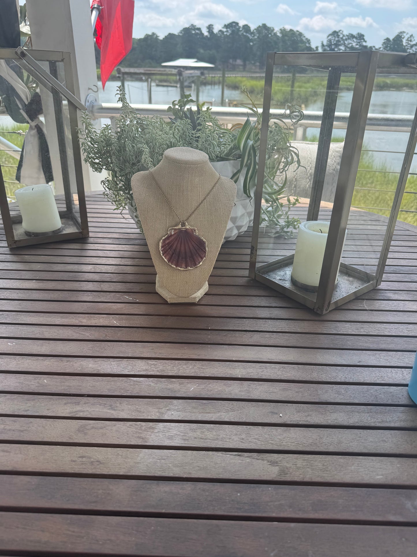 Red Fan Necklace